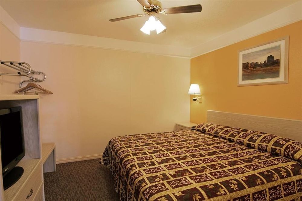 Texas Inn & Suites Pharr/San Juan Bilik gambar